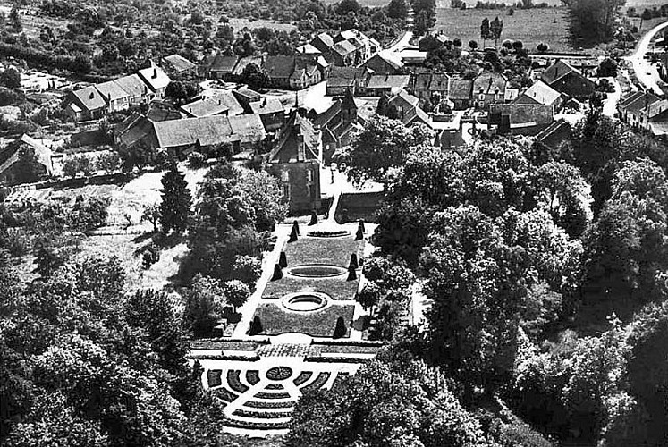 Carte postale du jardin du château de Prangey