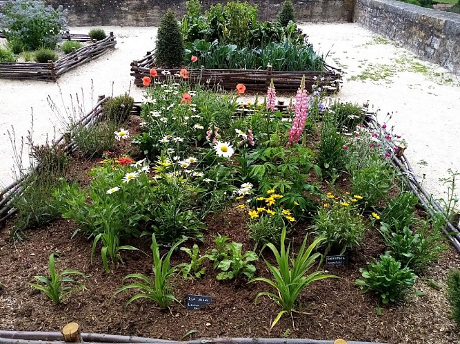 chaumont medievalys jardin medieval 1._1