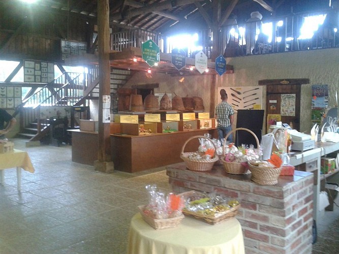 La Grange aux abeilles - Giffaumont-Champaubert