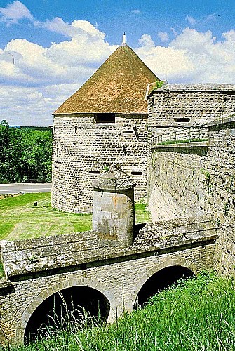Tour de Navarre à Langres