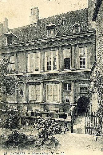 Carte postale de la maison Renaissance à Langres