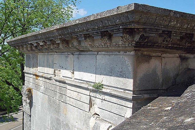 Porte gallo-romaine à Langres