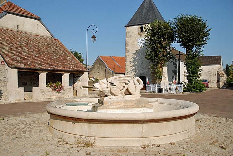 Fontaine de la Peute Bête d'Aujeurres