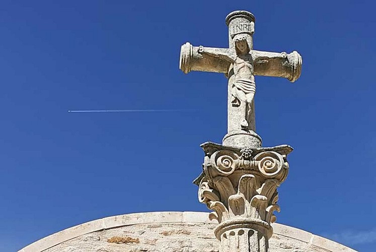 Croix Renaissance à Baissey