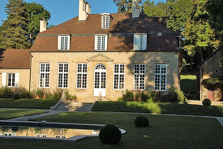 Chateau-de-longeau-04-