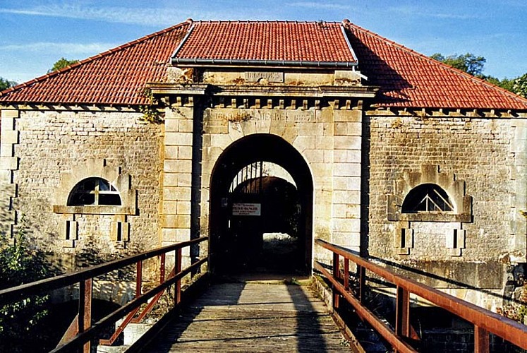 Fort de la Bonnelle à Saints-Geosmes