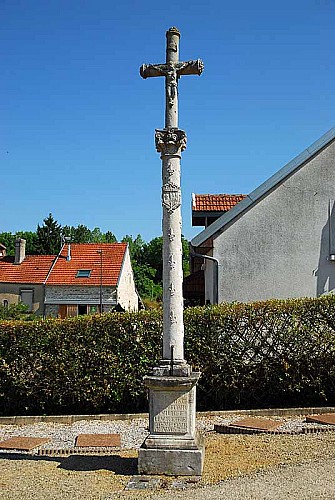Croix de Verseilles-le-Bas