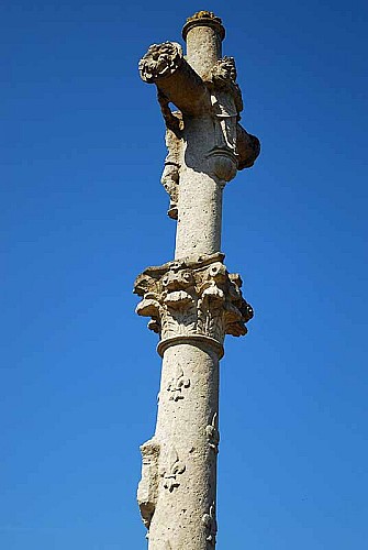 Croix de Verseilles-le-Bas