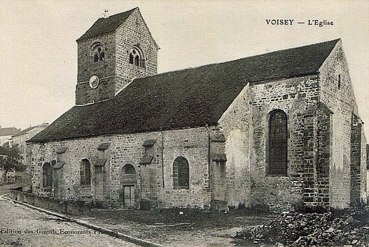Carte postale de l'église de Voisey