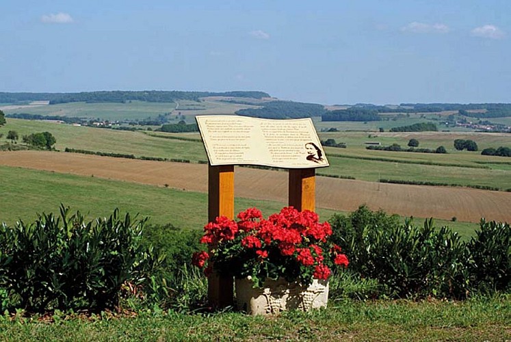 Table de lecture Louise Michel