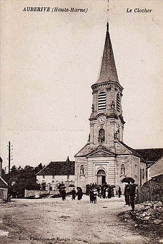 Carte postale de l'église d'Auberive