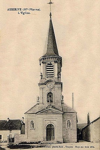 Carte postale de l'église d'Auberive