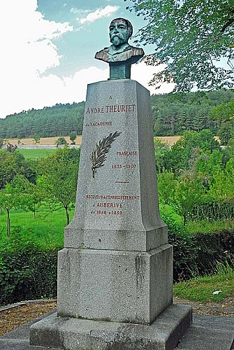 Place André Theuriet à Auberive