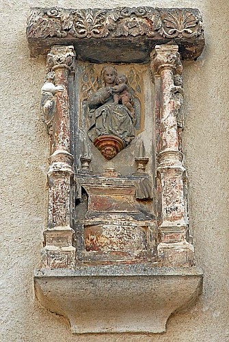 Maison à la Vierge à Auberive