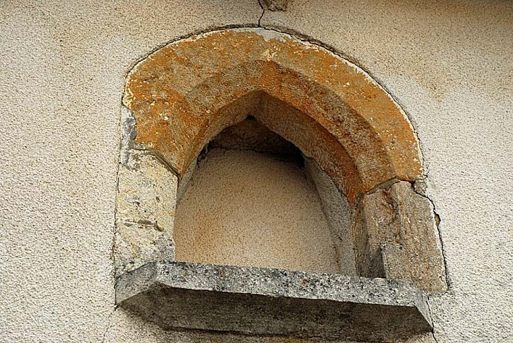 Maison au numero 4 à Aubigny