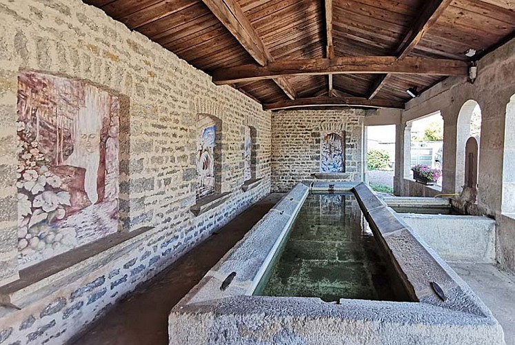 Lavoir à Aujeurres