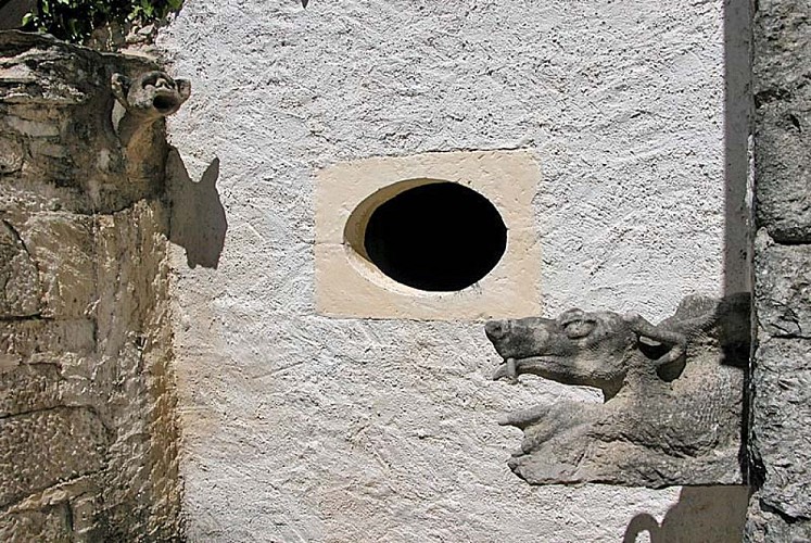 Gargouille à Aujeurres