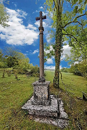Croix du Tertre à Chalmessin
