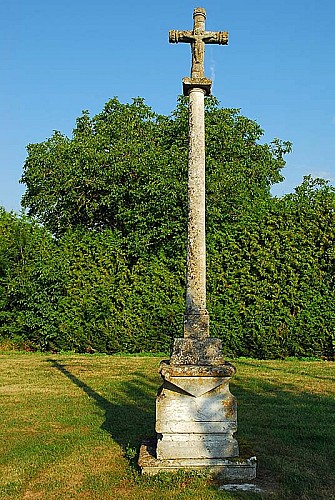 Croix route de Lecourt à Choiseul