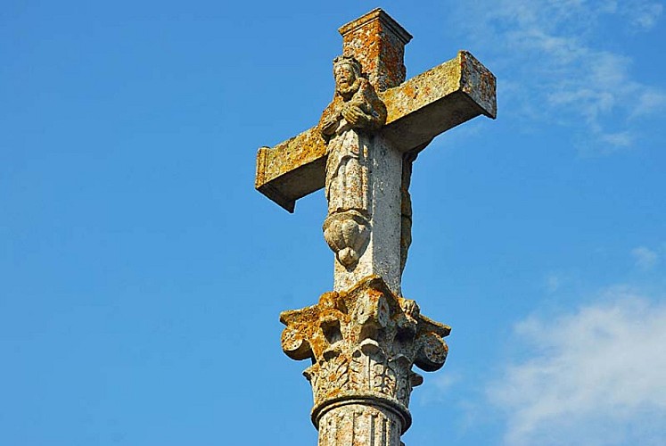 Croix de cimetière à Choiseul