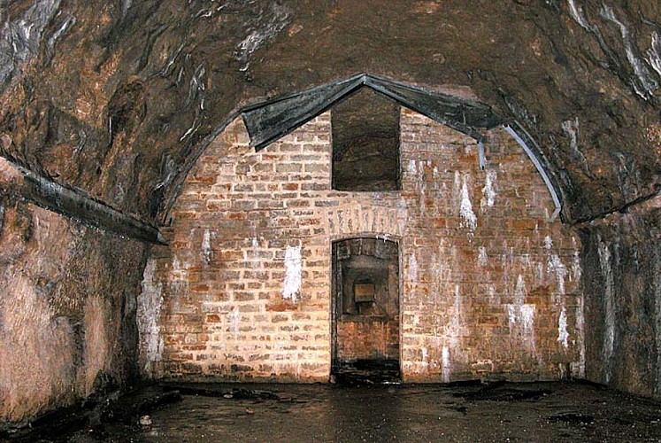 Poudrière de la pointe de diamant à Hûmes