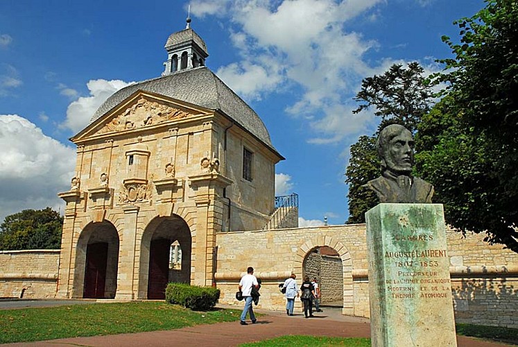 Porte des Moulins à Langres