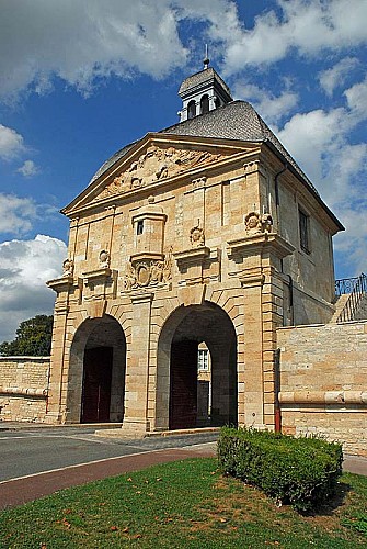 Porte des Moulins à Langres