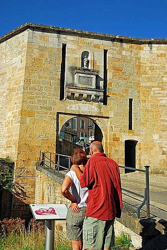 Porte Henri 4 à Langres