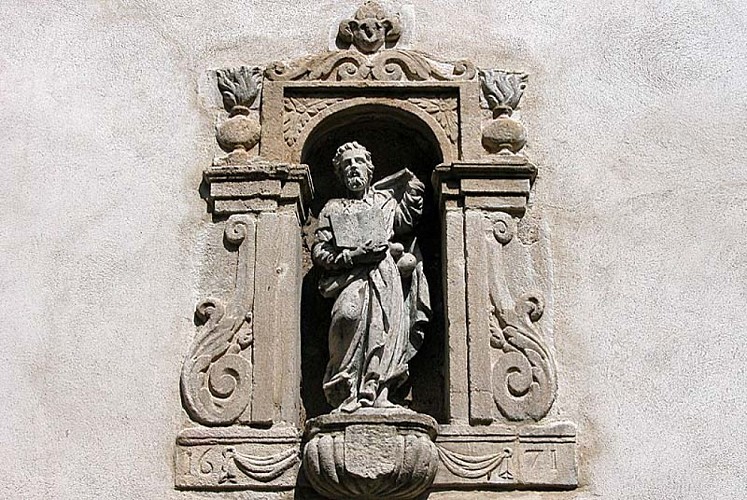 Niche rue Charles Beligne à Langres