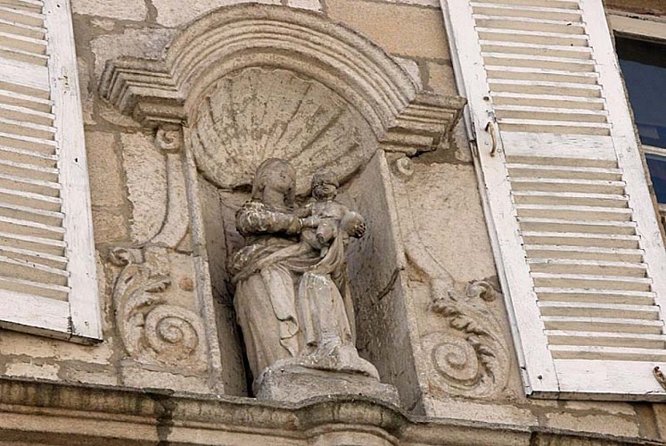 Niche rue Cardinal Morlot à Langres