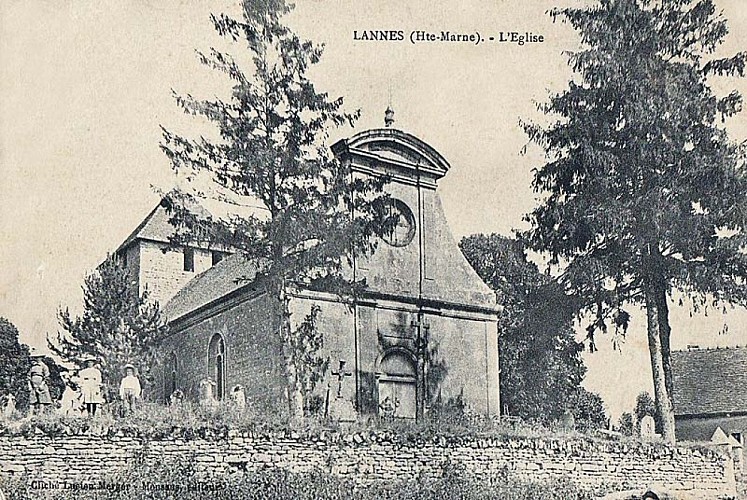 Carte postale de l'église de Lannes