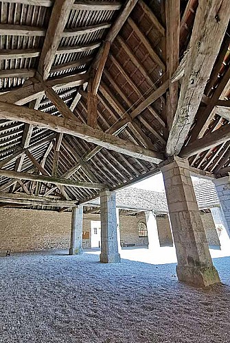 Halles de Montsaugeon