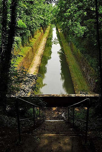 Tunnel du canal entre Champagne et Bourgogne à Noidant-Chatenoy