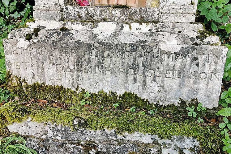 Fontaine Saint-Frou à Noidant-le-Rocheux
