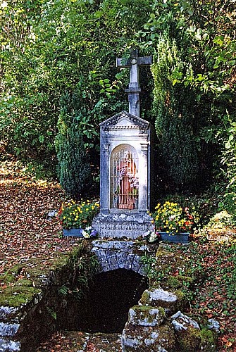 Fontaine Saint-Frou à Noidant-le-Rocheux
