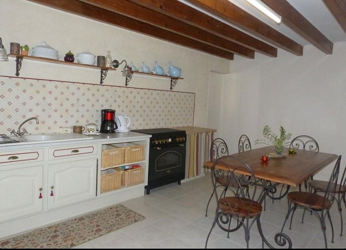 La cuisine du gîte Au bord de Sèvre (G 764) à Coulon