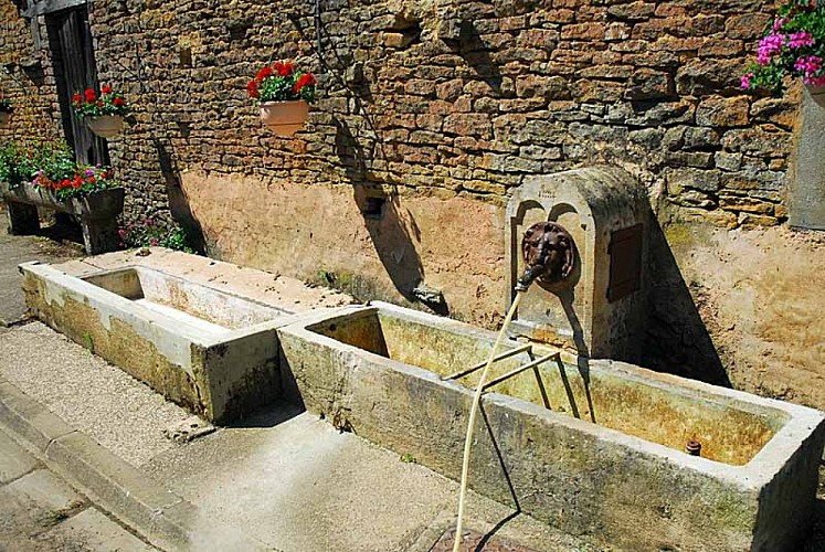 Fontaine du haut à Orcevaux