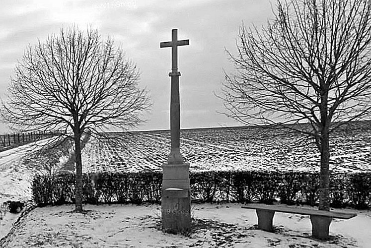 Croix Lambert à Ouge