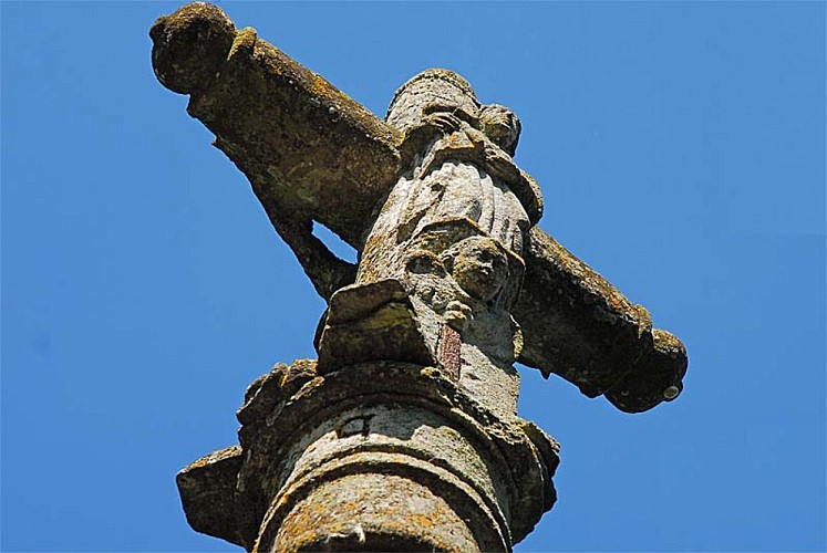 Calvaire rue du Mont à Peigney