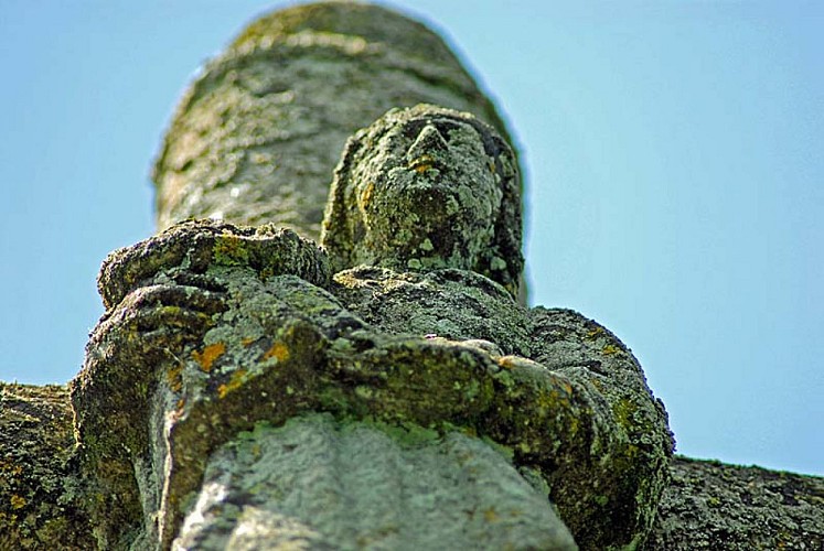 Calvaire rue du Mont à Peigney