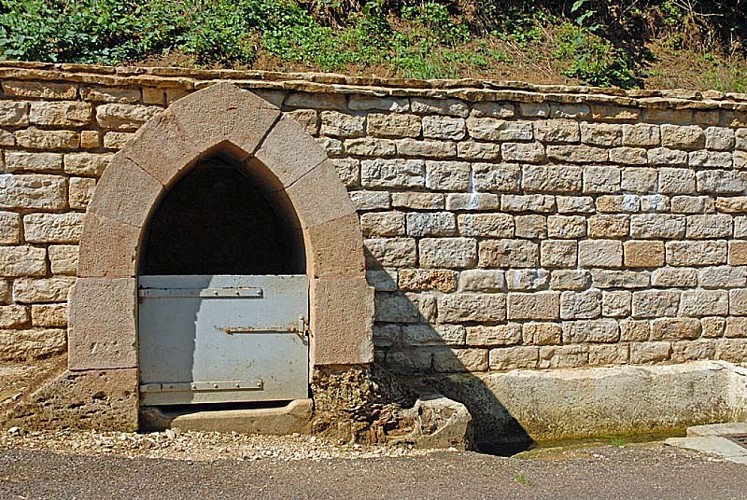 Fontaine à Peigney