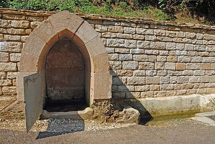 Fontaine à Peigney