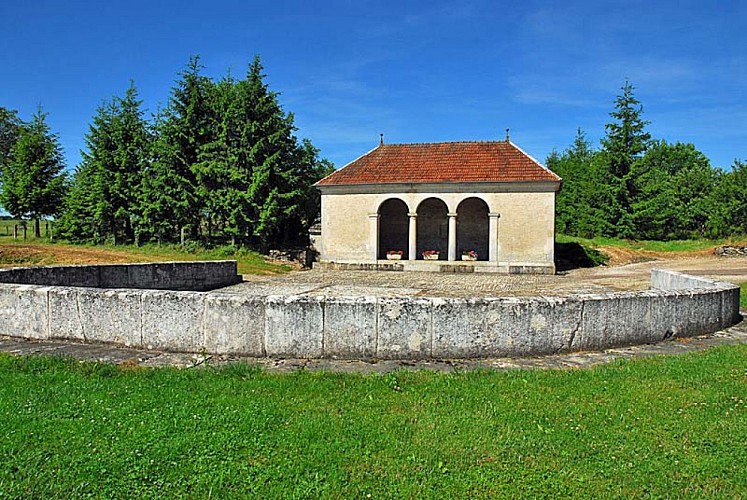 Fontaine du Mont à Perrogney-les-Fontaines