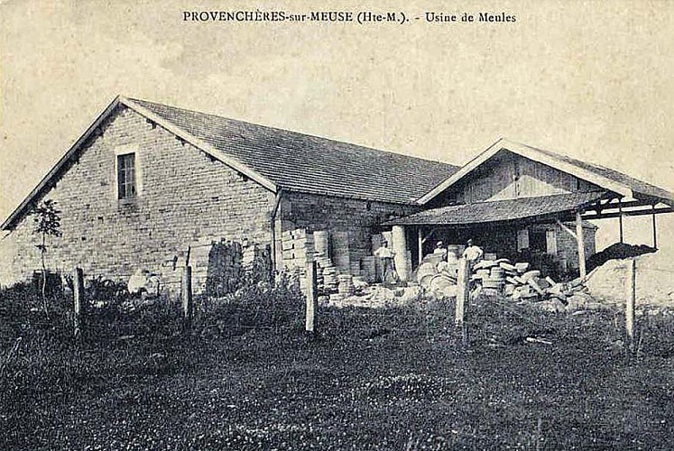 Carte postale carrière de meules de Provencheres-sur-Meuse