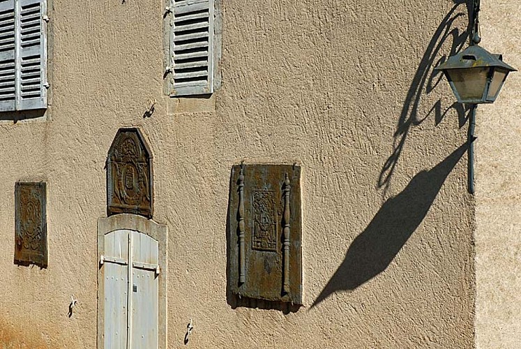 Maison forte de Rrivière-les-Fosses