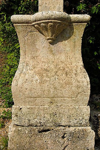 Croix à Rivière-les-Fosses