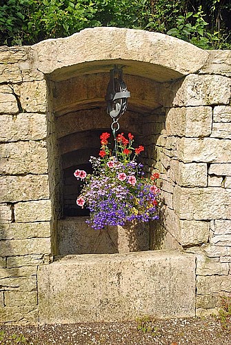 Puits de Riviere-les-Fosses