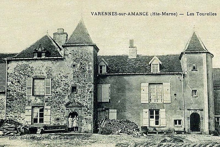Carte postale des maisons à tourelles à Varennes-sur-Amance