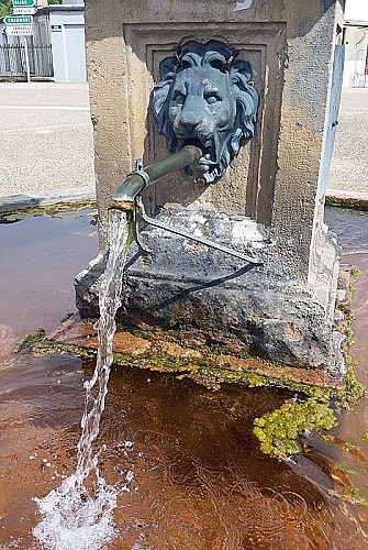 Fontaine de Vaux-sous-Aubigny