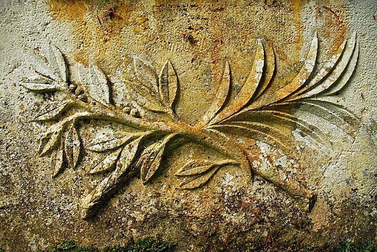 Croix au loup à Vivey